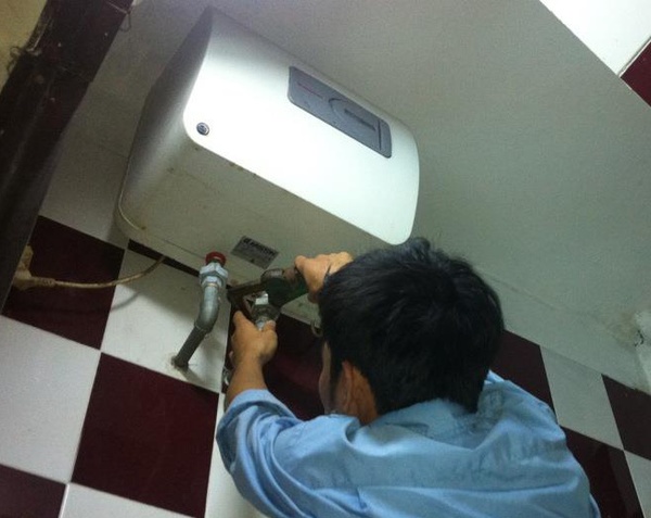 sửa bình nóng lạnh tại Đà nẵng