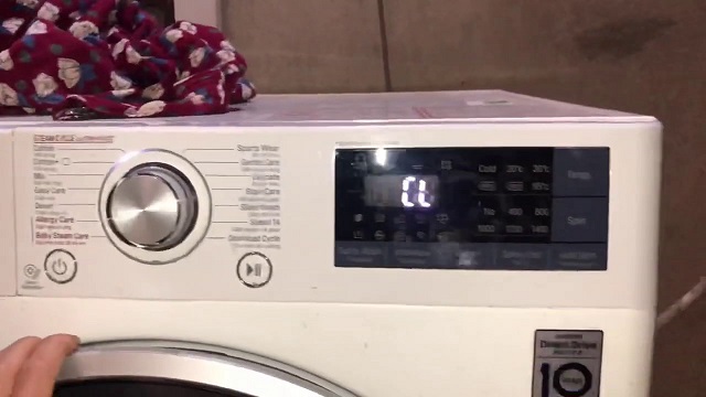 máy giặt nháy đèn liên tục